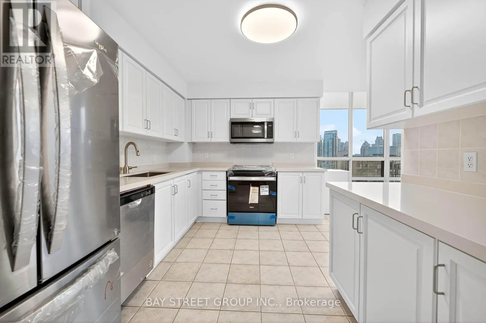 2907 - 156 ENFIELD PLACE