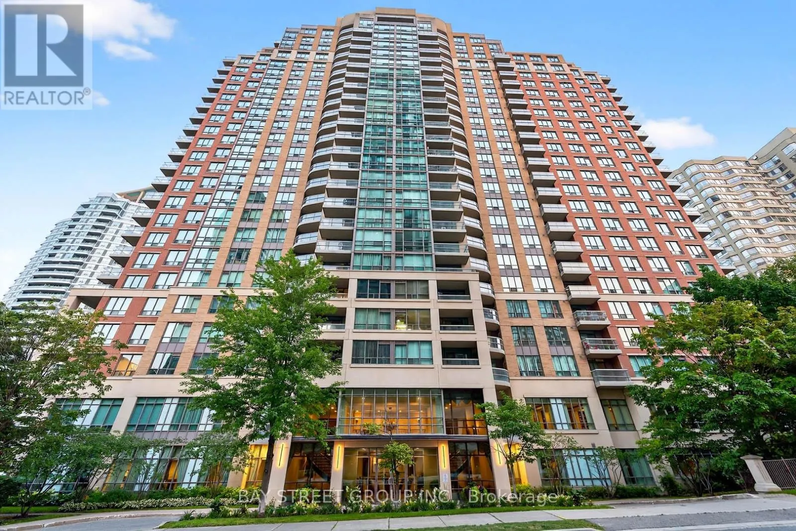 2907 - 156 ENFIELD PLACE