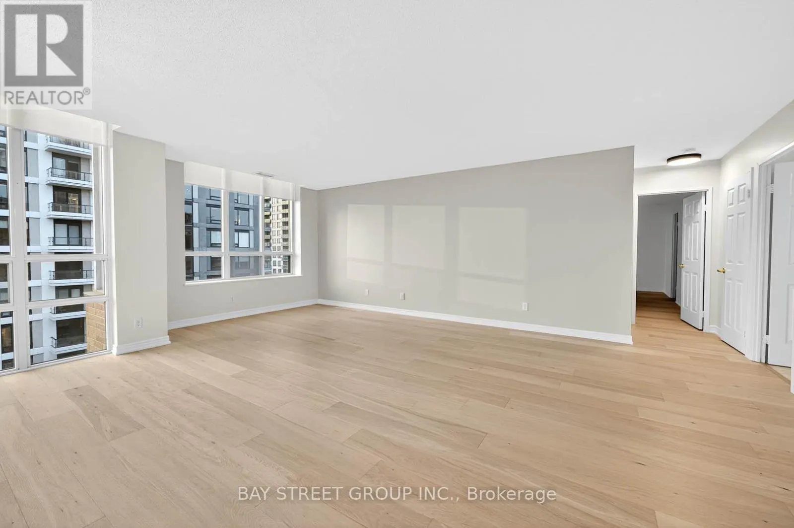 2907 - 156 ENFIELD PLACE