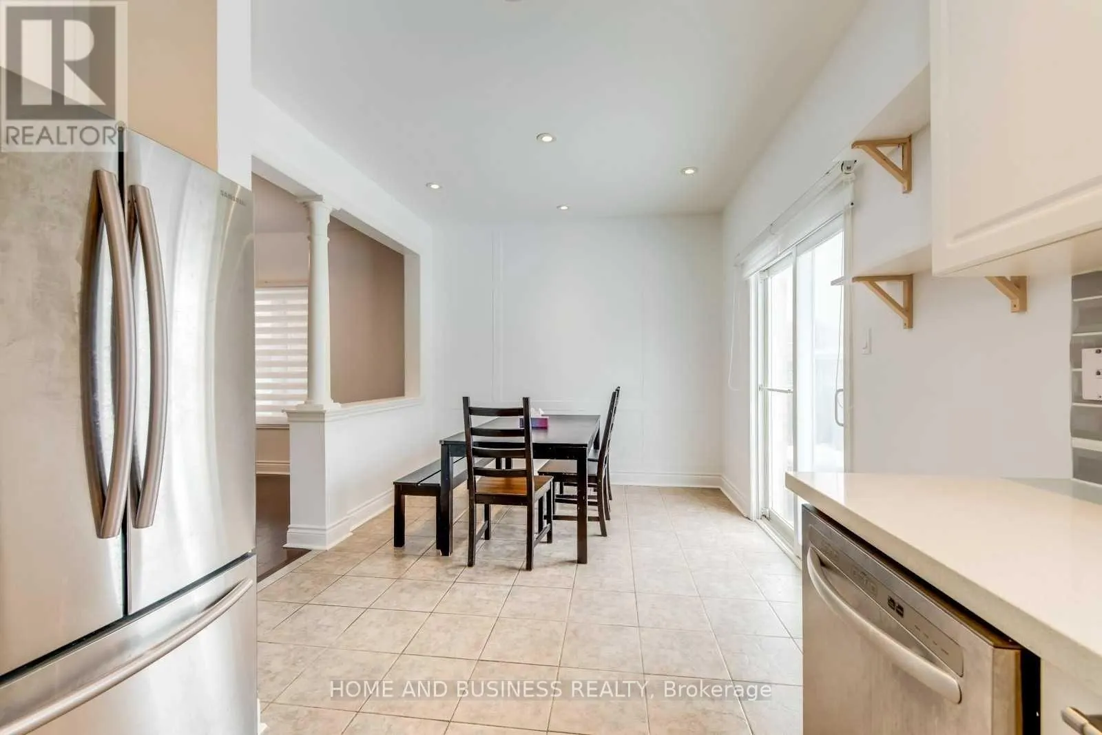 UPPER - 4774 BLOOMBURG DRIVE