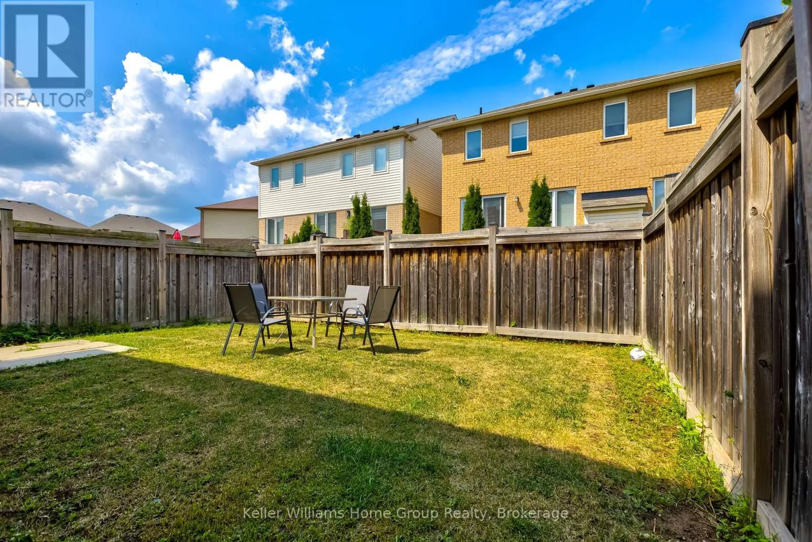 435 POZBOU CRESCENT