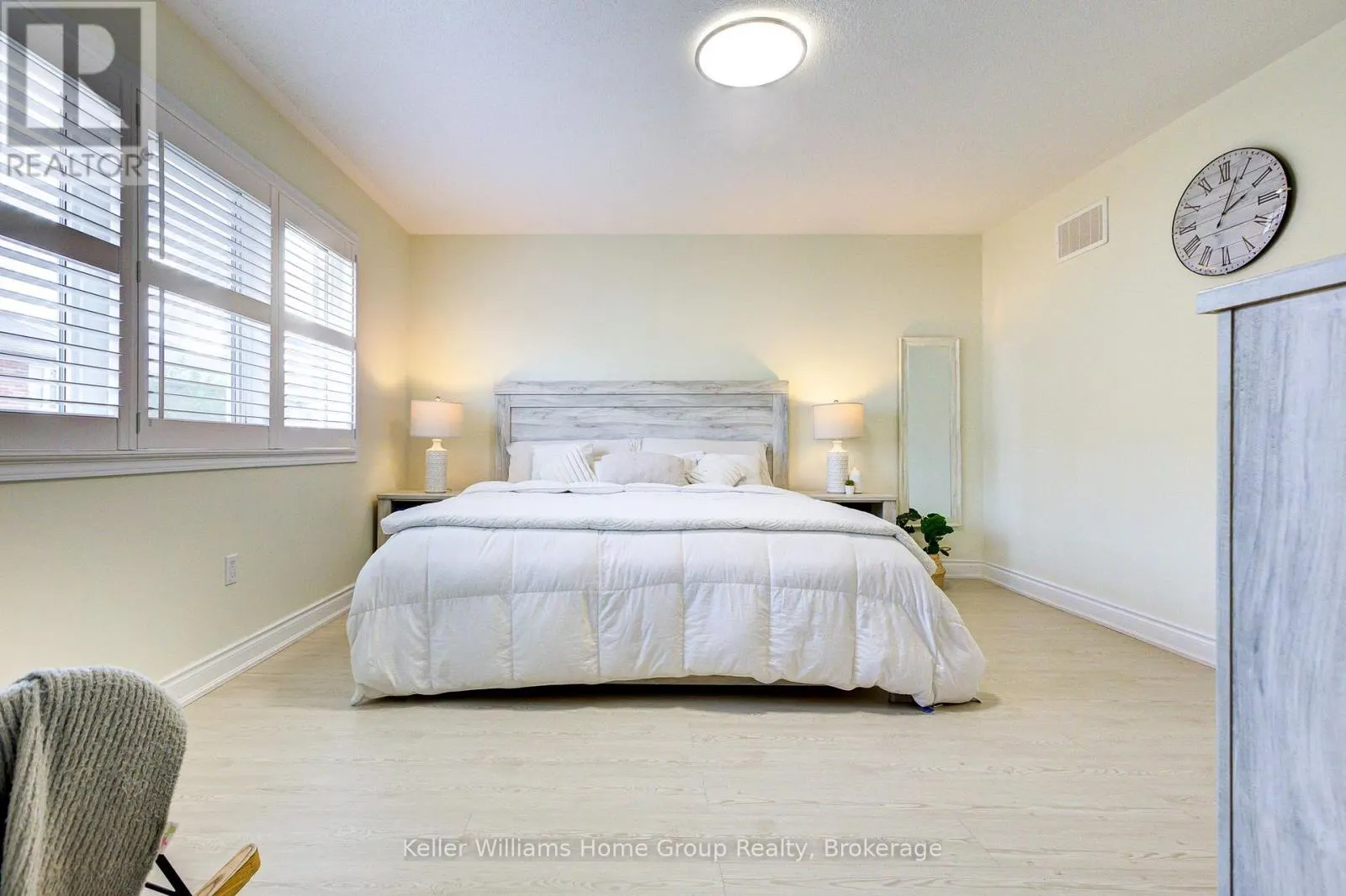 435 POZBOU CRESCENT
