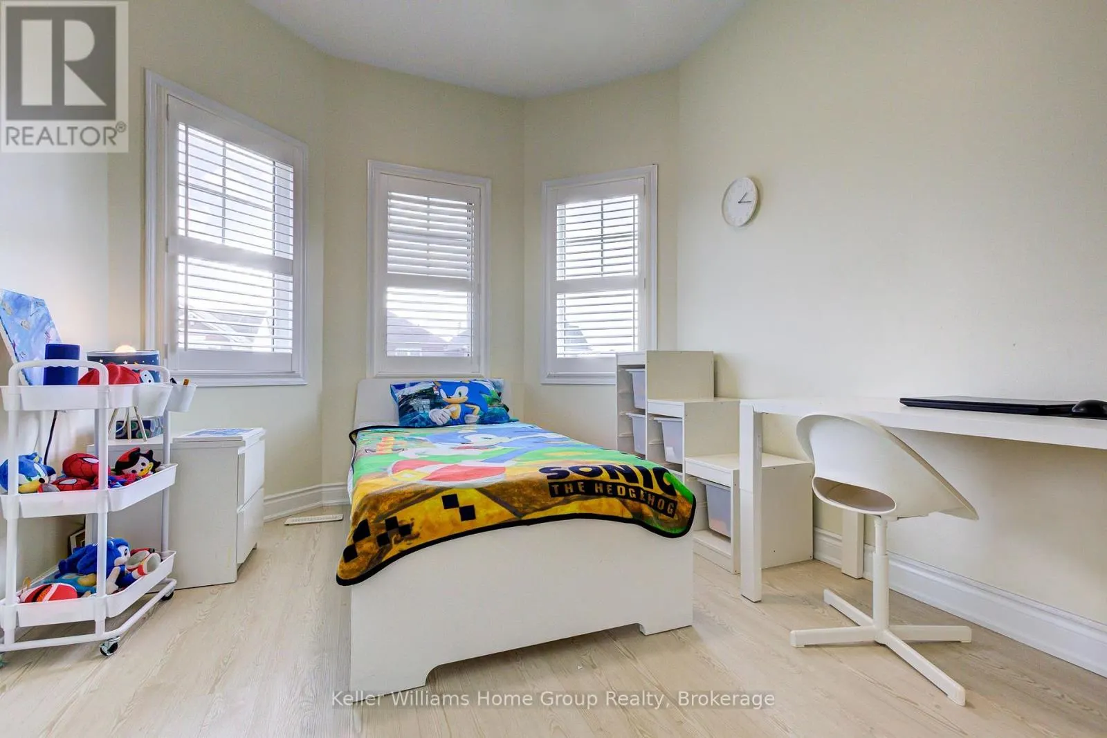 435 POZBOU CRESCENT