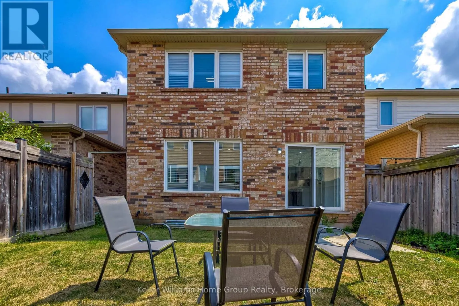 435 POZBOU CRESCENT