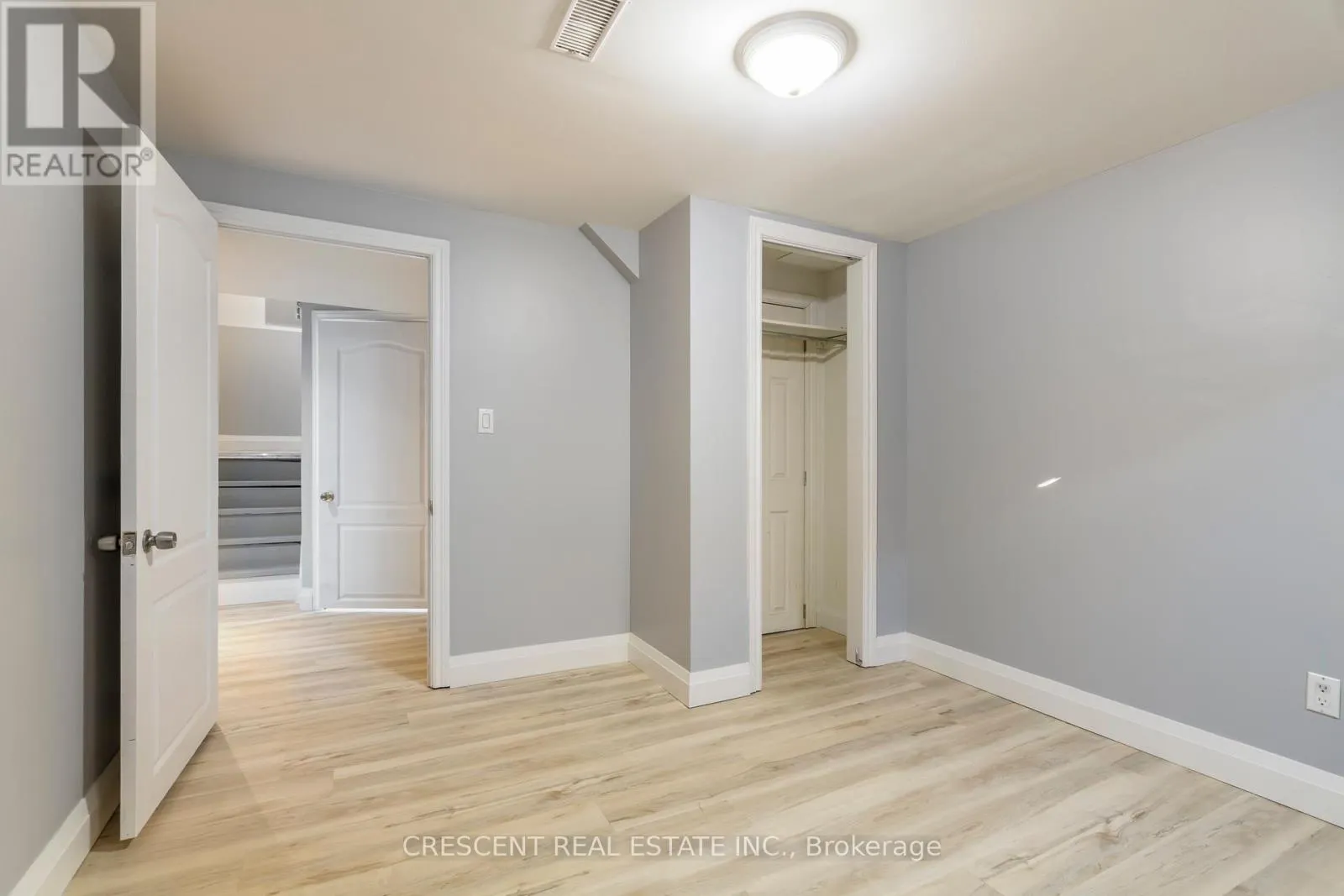 LOWER - 3926 MIDHURST LANE