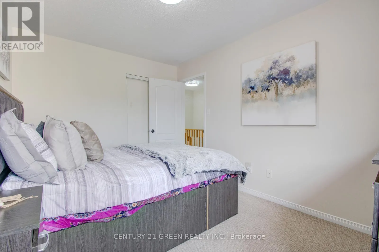 26 OATFIELD ROAD