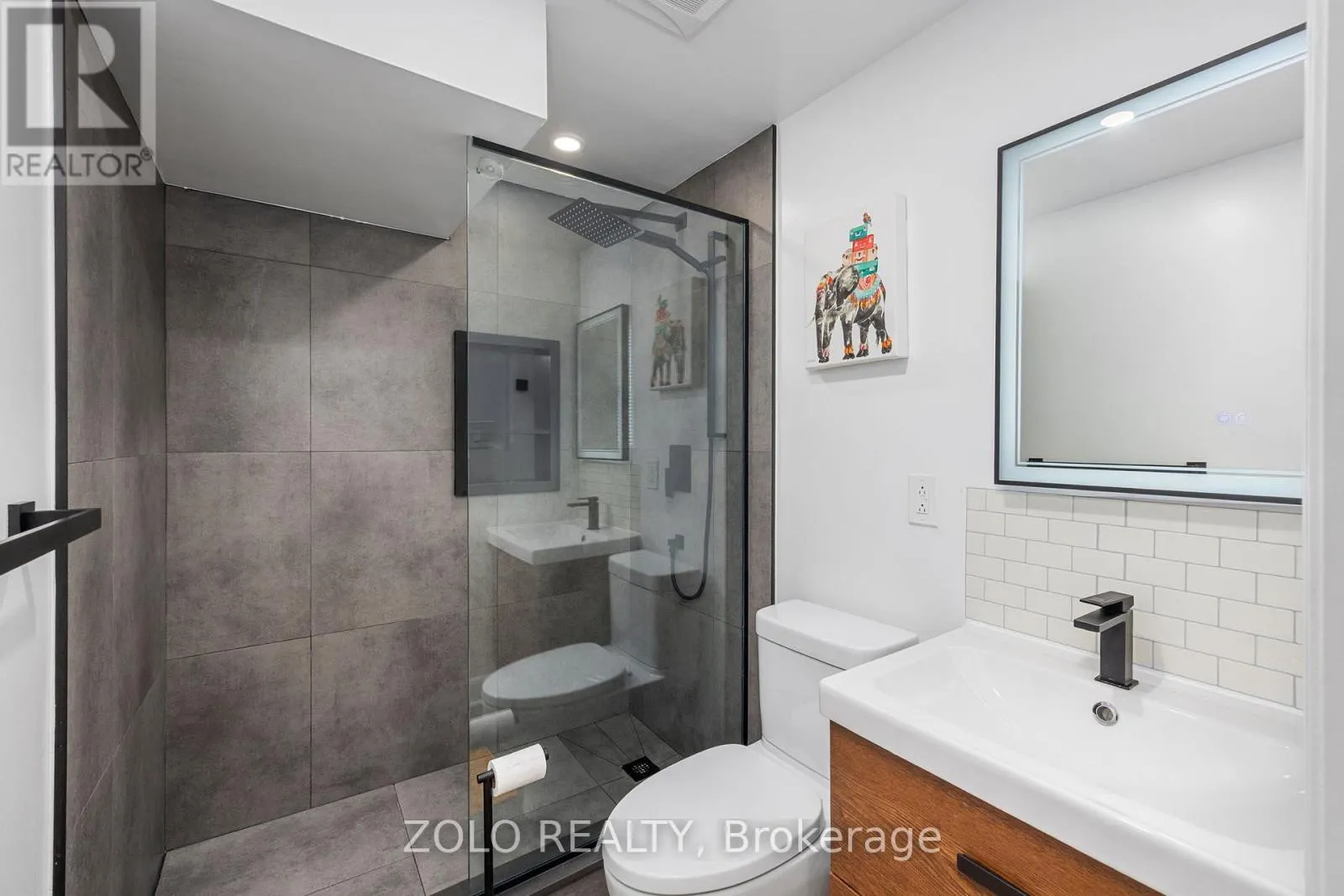 79 CRYSTALVIEW CRESCENT S