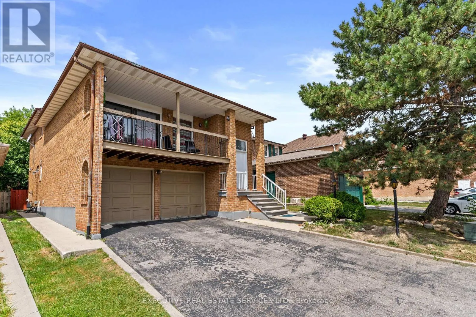 14 ALBERMARLE COURT