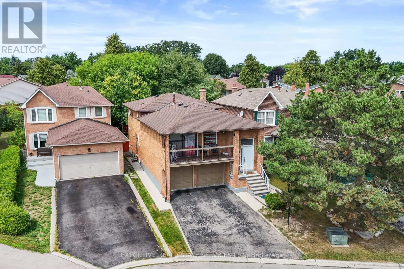 14 ALBERMARLE COURT