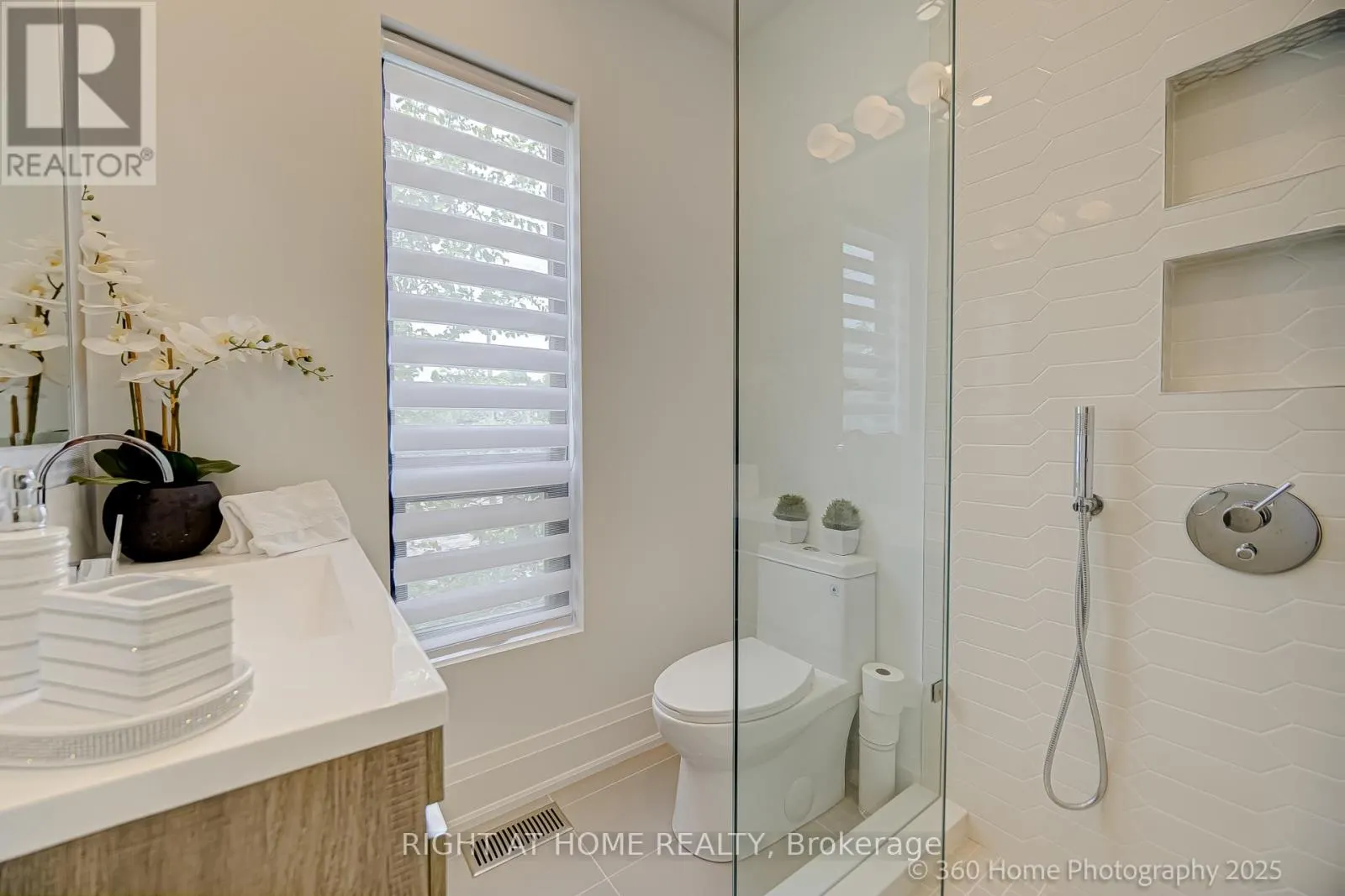 238 RENFORTH DRIVE