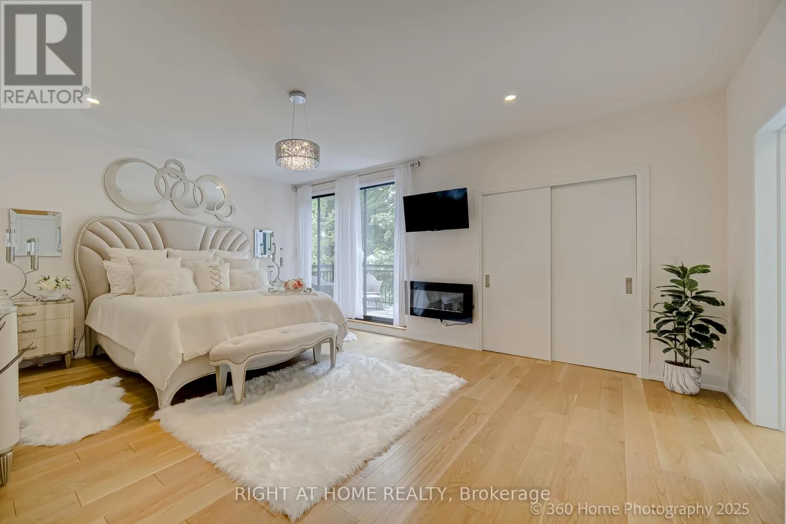 238 RENFORTH DRIVE