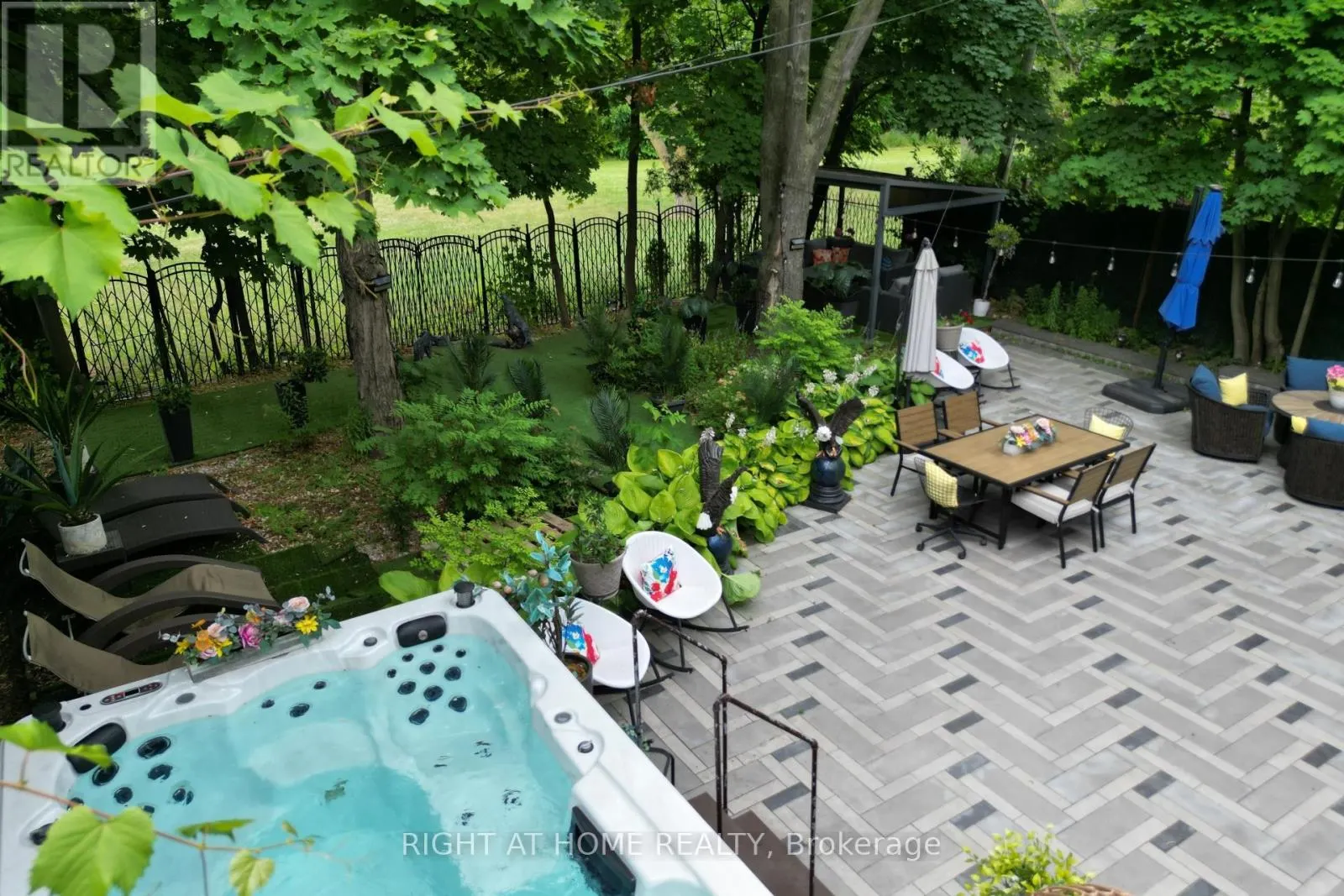 238 RENFORTH DRIVE