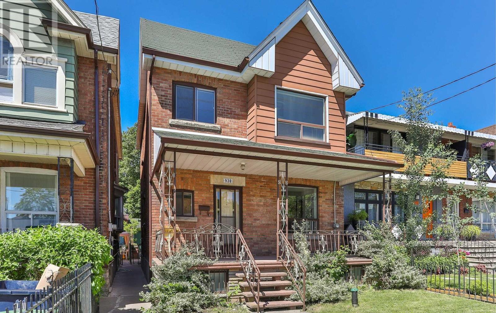 938 DOVERCOURT RD, (MLS® 4154994) See this property for sale in , Toronto