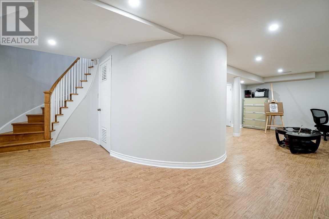 1295 Barberry Green Mls 4596590 See This Property For Sale In Oakville