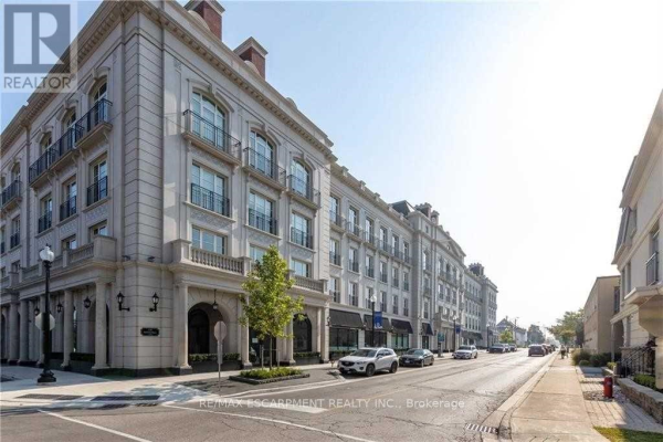 #PH1 -300 RANDALL ST, Oakville