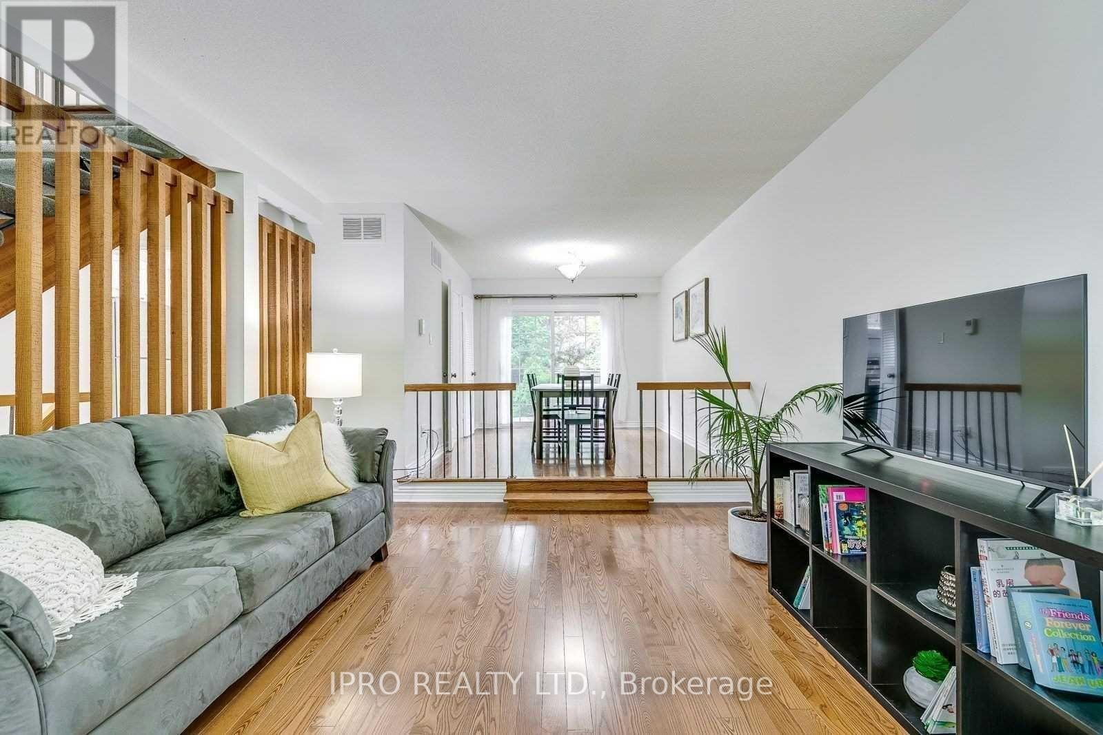 Listing W5754409 - Large Photo # 6