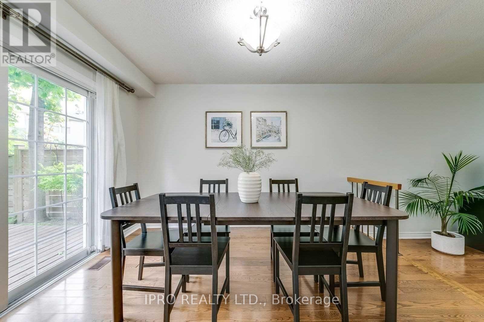 Listing W5754409 - Large Photo # 5