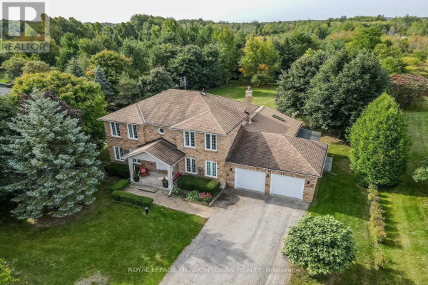 4 SOUTHWINDS DR, Halton Hills