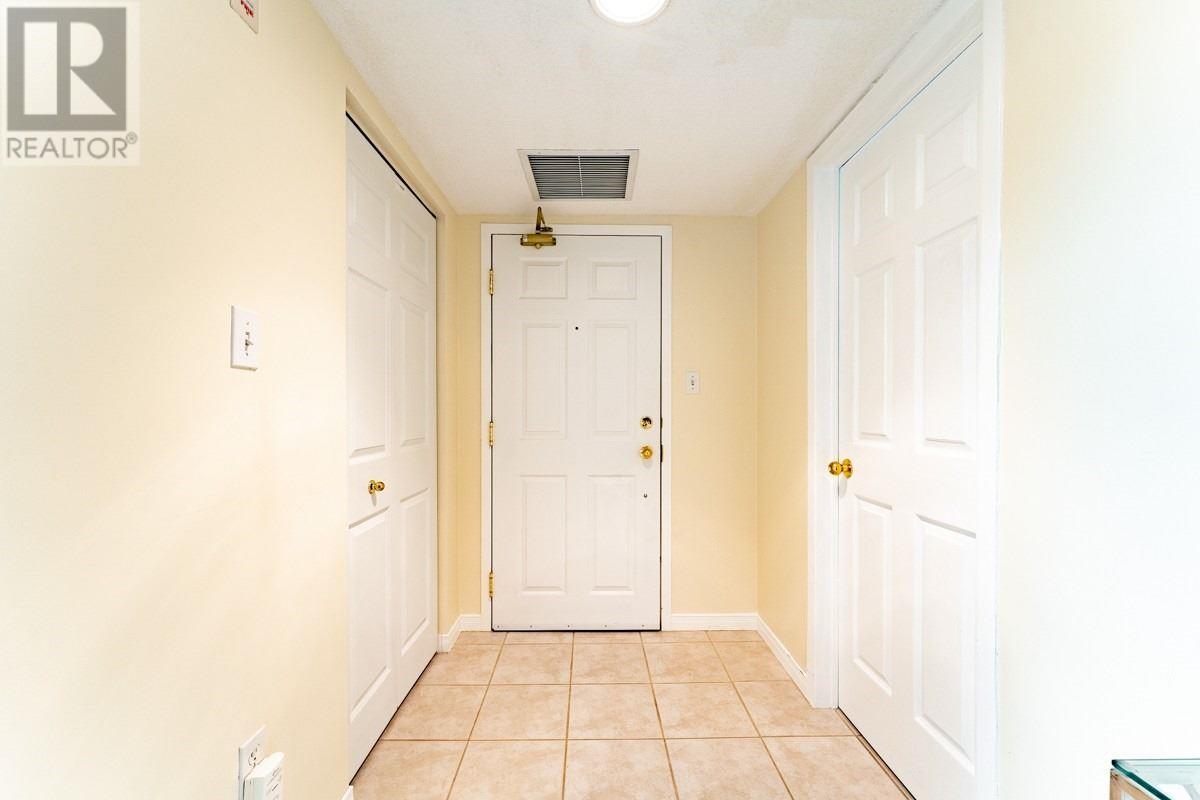 Listing W5842157 - Large Photo # 4
