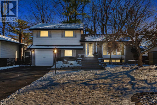 5228 TAMARAC DR, Burlington