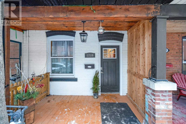 1259 DAVENPORT RD, Toronto