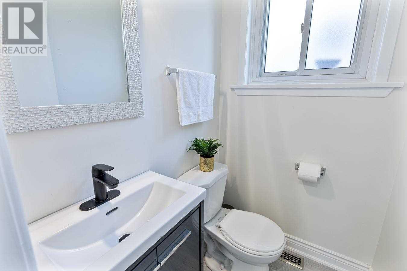 Listing W5873463 - Large Photo # 18