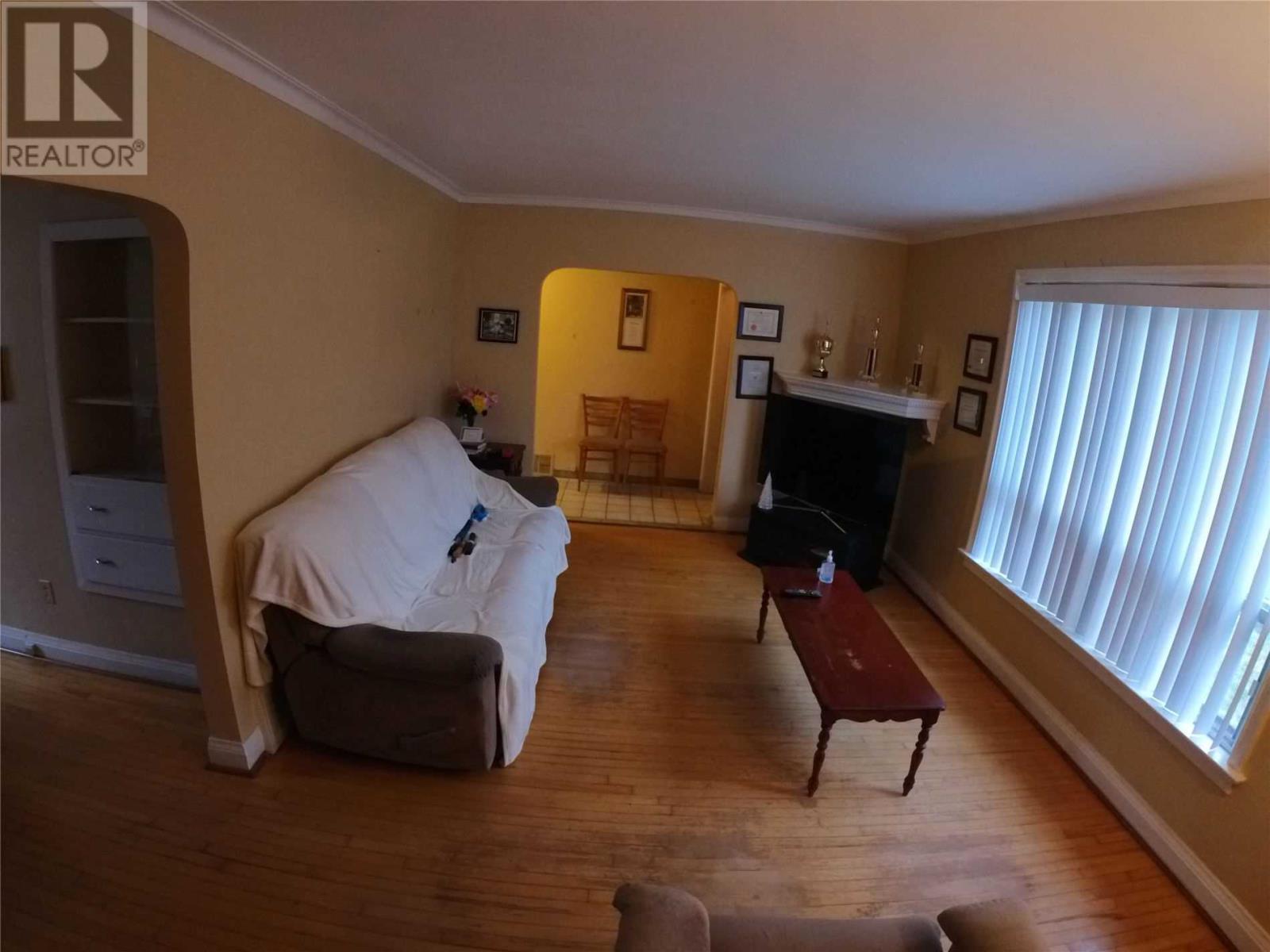 Listing W5874355 - Large Photo # 3