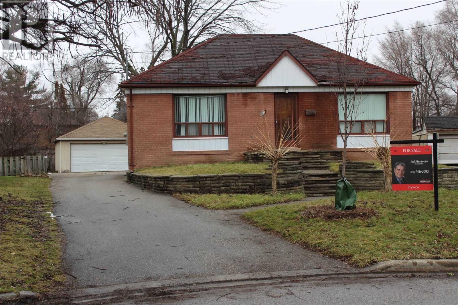 Listing W5874355 - Large Photo # 1