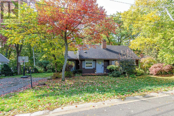804 SHADELAND AVE, Burlington