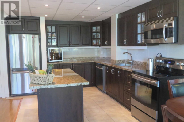 #200 -2095 ROCHE CRT, Mississauga