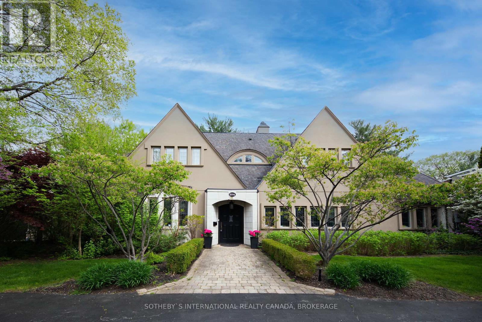 Listing W5936321 - Large Photo # 1