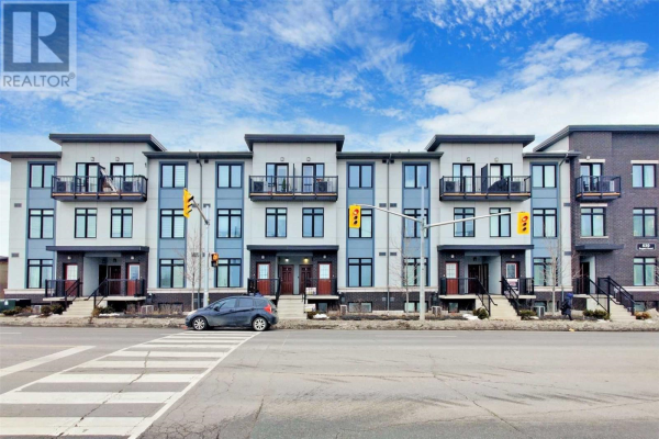 #15 -630 ROGERS RD, Toronto