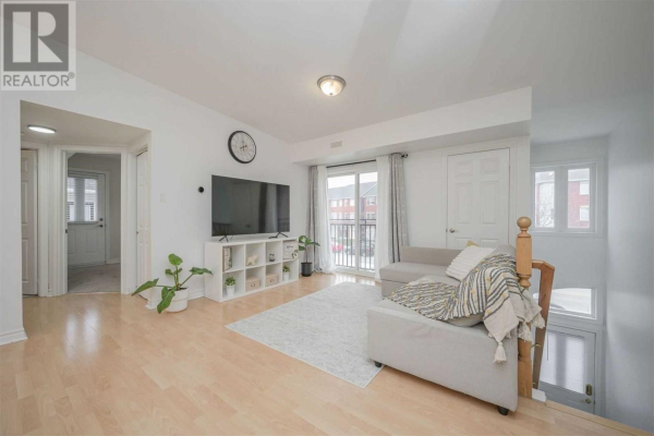 #805 -1701 LAMPMAN AVE, Burlington