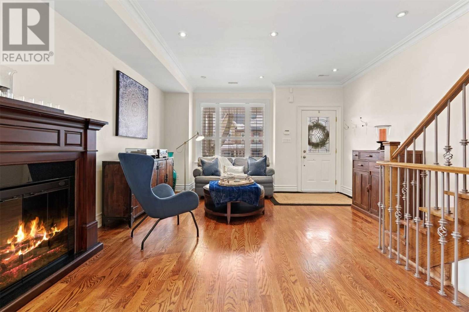 Listing W5947209 - Large Photo # 4