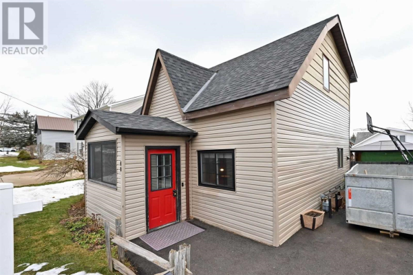 49 JOHN ST, Orangeville