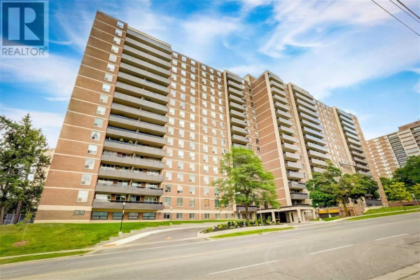 #816 -15 LA ROSE AVE, Toronto