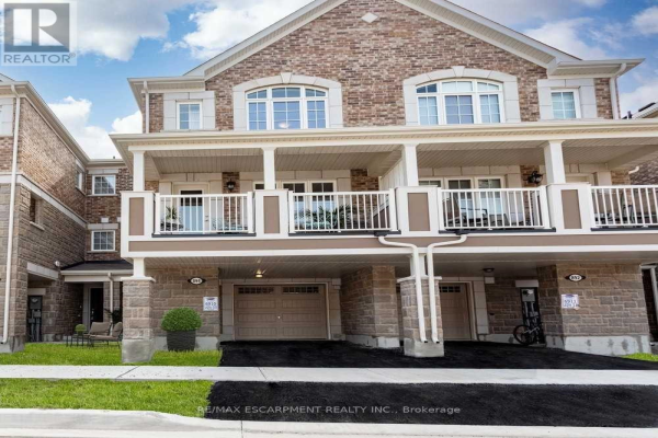 894 ASH GATE, Milton