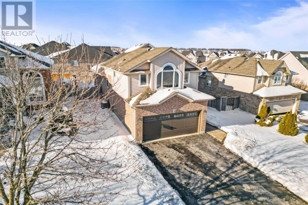 39 CAMERON CRT, Orangeville