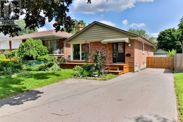 81A SHAVER AVE N, Toronto