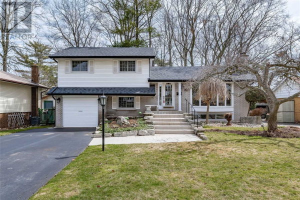 5228 TAMARAC DR, Burlington