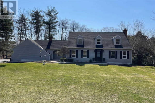 240 MCLAREN RD, Milton