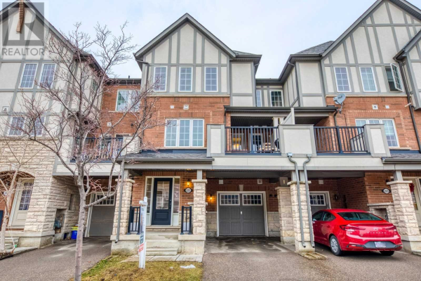 225 BETSY DR, Oakville