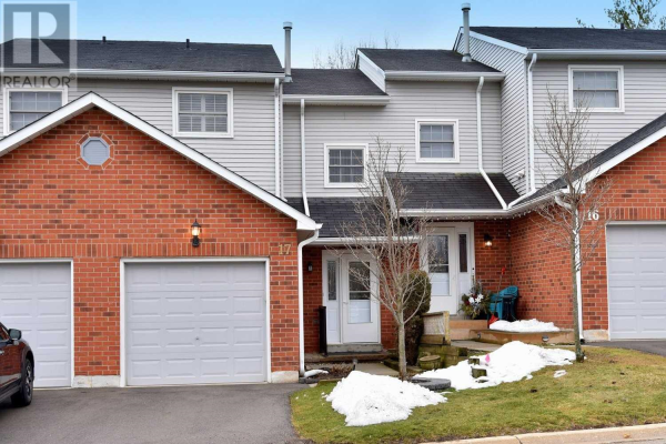 #17 -2065 AMHERST HEIGHTS  CRT, Burlington