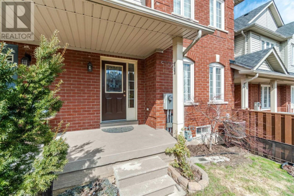 1266 MOWAT  LANE, Milton