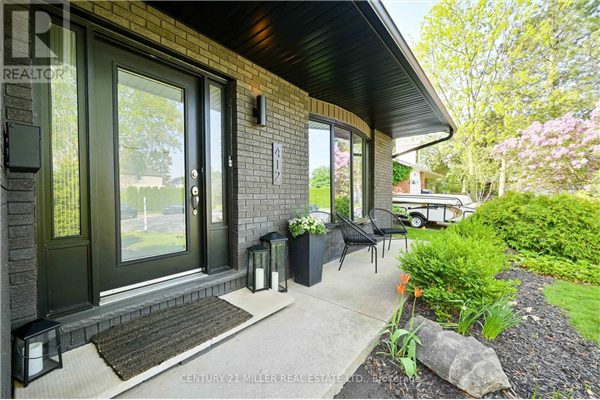 412 SWANSON CRT, Burlington