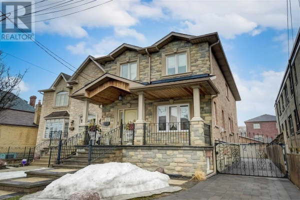 21 THORNTON AVE, Toronto