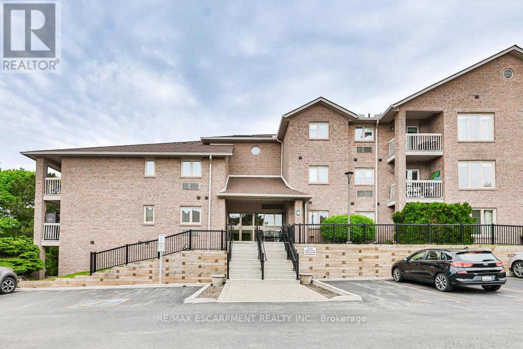 Listing W6040552 - Large Photo # 1