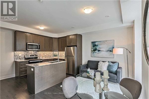 #66 -721 LAWRENCE AVE W, Toronto