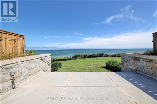 #8 -10 MAPLE GROVE DR, Oakville