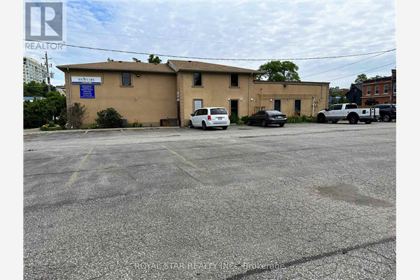 #105 -174 MILL ST, Milton